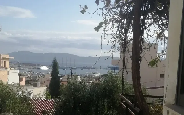 Земельный участок в Лаврион