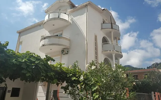 Квартира в Сутоморе