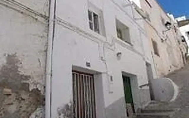 Таунхаус в Серон