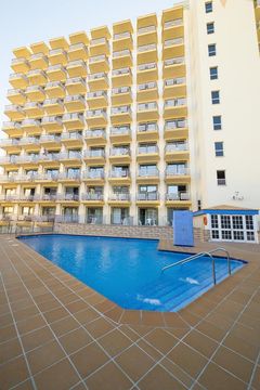 Отель в Торремолинос