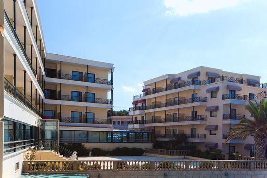 Отель в Мати