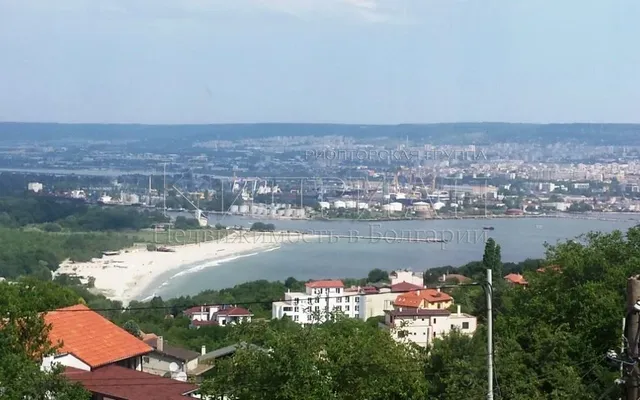 Дом в Варна