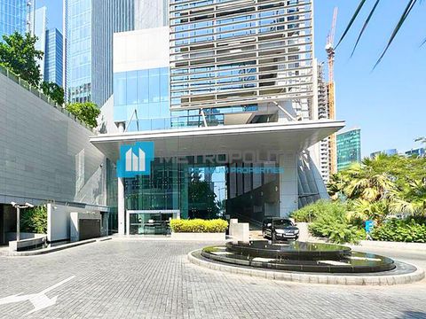 Офис в Дубай