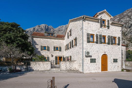 Вилла в Ораховац