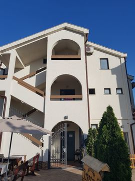 Коммерческая недвижимость в Донья-Ластва