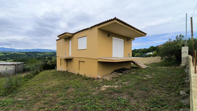 Коттедж в Коринос