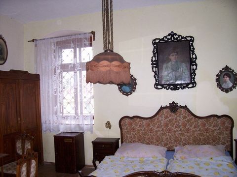 Отель в Берун