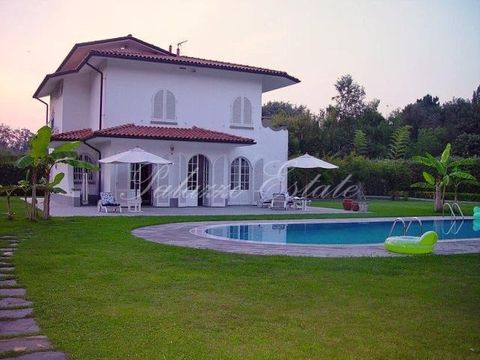 Вилла в Марина-ди-Пьетрасанта