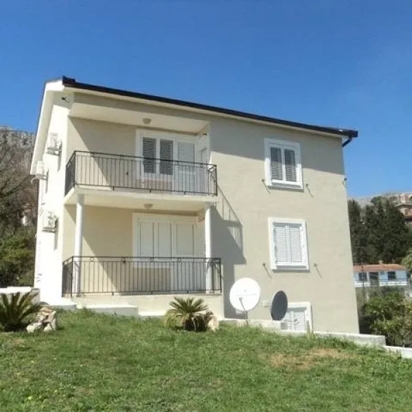Дом в Заградже, фото 1
