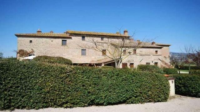 Квартира в Кортона