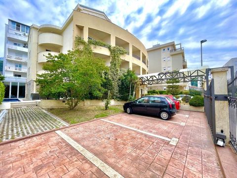 Отель в Будва