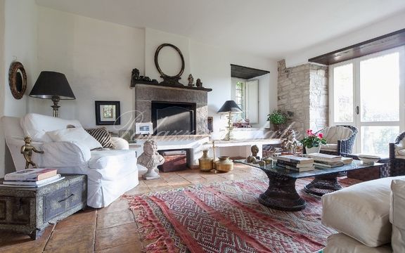 Вилла в Тоди