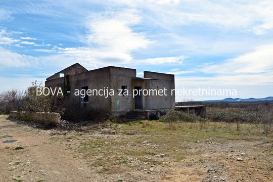 Земельный участок в Задар