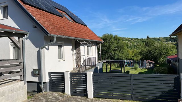 Дом в Чатар