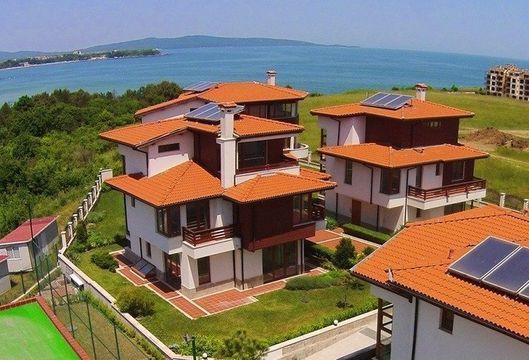 Дом в Лозенец