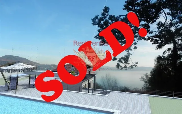Вилла в Арона