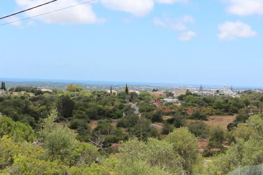 Земельный участок в Фару