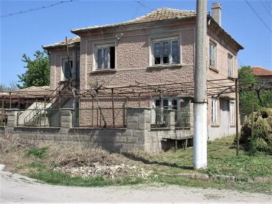 Дом в Добрич