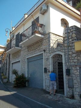 Квартира в Таормина