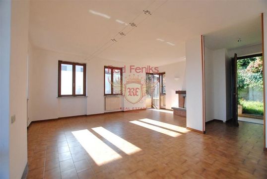 Квартира в Арона