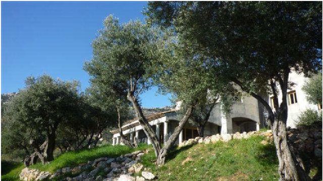 Вилла в Босолеиль