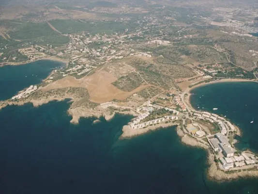 Земельный участок в Лаврион
