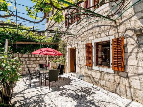 Вилла в Пераст