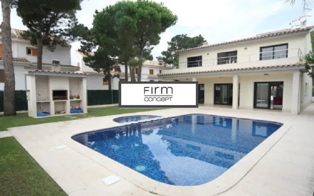 Вилла в Плайя-де-Аро