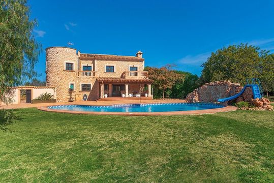 Вилла в Льюкмайор