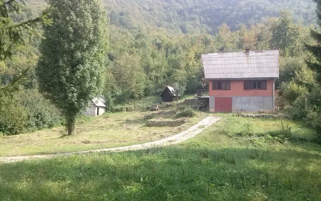 Дом в Источно-Сараево