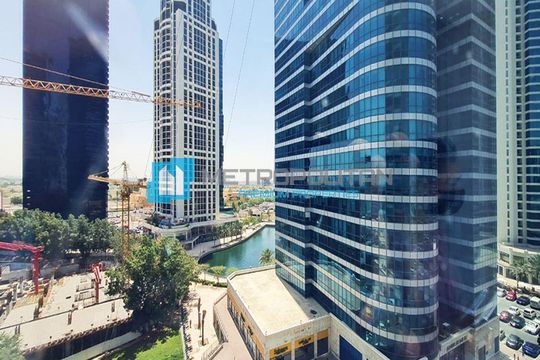 Офис в Дубай