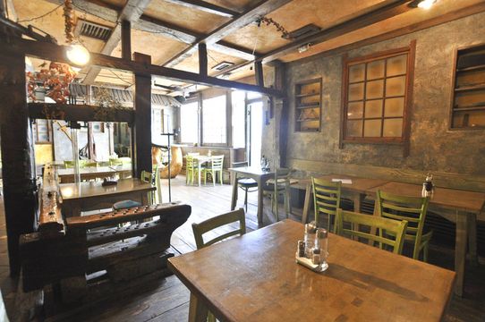 Ресторан / Кафе в Бежиград