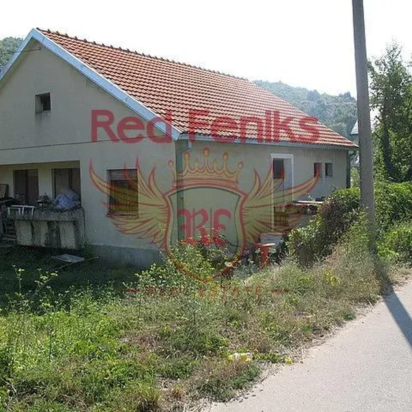 Дом в Цетине, фото 1