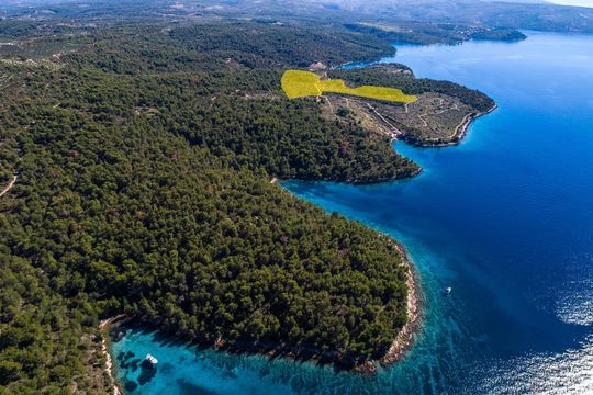 Земельный участок в Сутиван