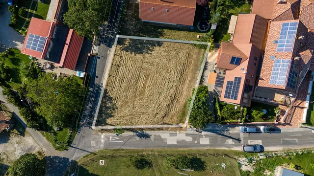Земельный участок в Дьенешдиаш