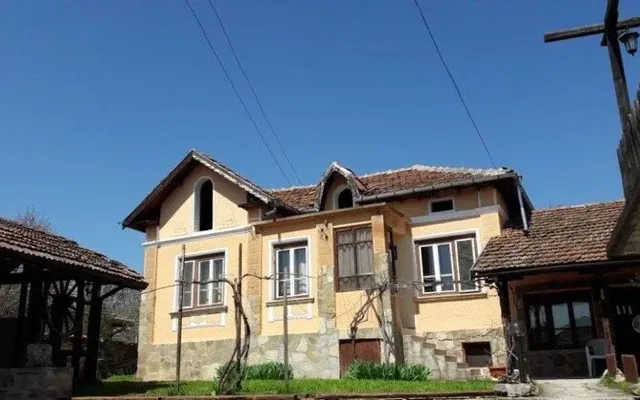 Дом в Велико Тарново