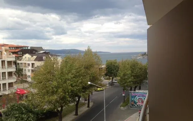 Студия в Несебр