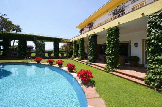 Отдельный дом в Сан-Андрес-де-Льеванерас