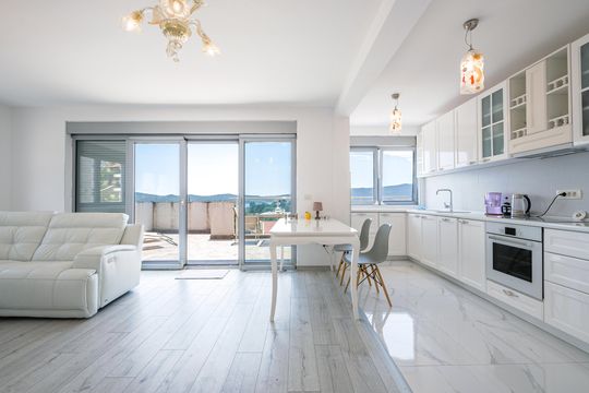 Пентхаус в Тиват