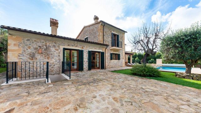 Коттедж в Эс-Капделья