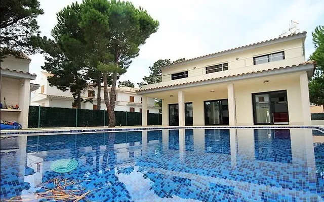 Вилла в с'Агаро