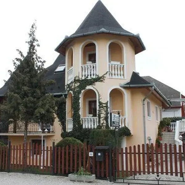 Отель в Кестхей, фото 1