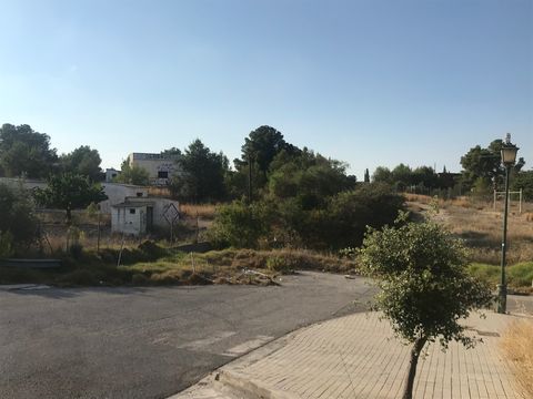 Земельный участок в Валенсия