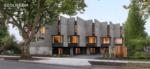 Pearl Block in Victoria
