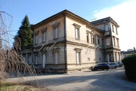 Вилла в Варе