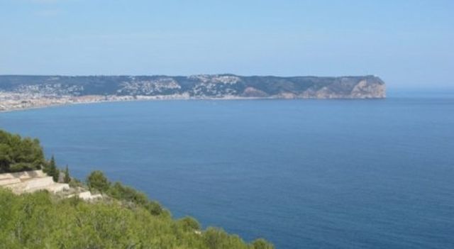 Земельный участок в Хавеа