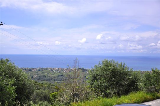 Земельный участок в Корфу