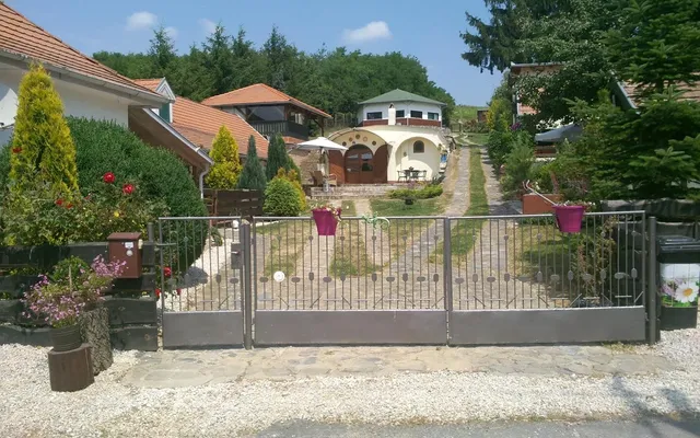 Отдельный дом в Залачань