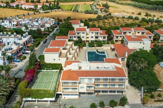 Коммерческая недвижимость в Полис Хризоус