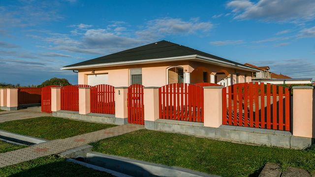 Дом в Залакарош